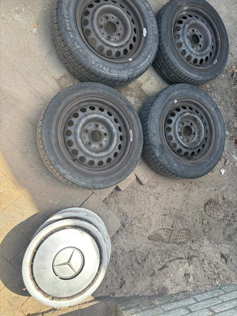 Stalen velgen Mercedes 190d met 185/65/R15 en 185/55/R15 ban, Ophalen, Gebruikt