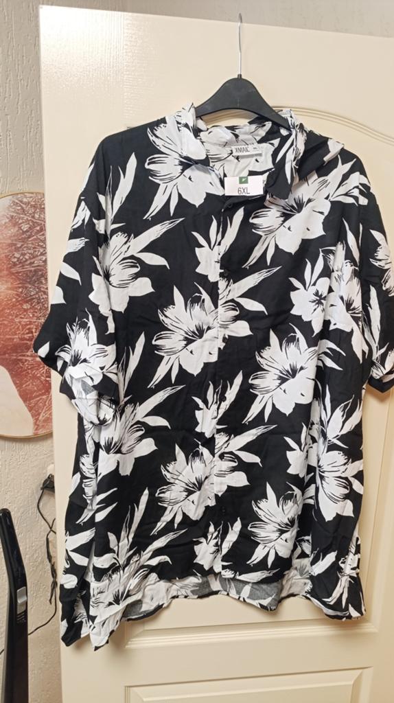 Nieuwe Zomerblouse Zwart-Wit Bloemenprint Maat 6XL, Ophalen of Verzenden, Nieuw, Zwart