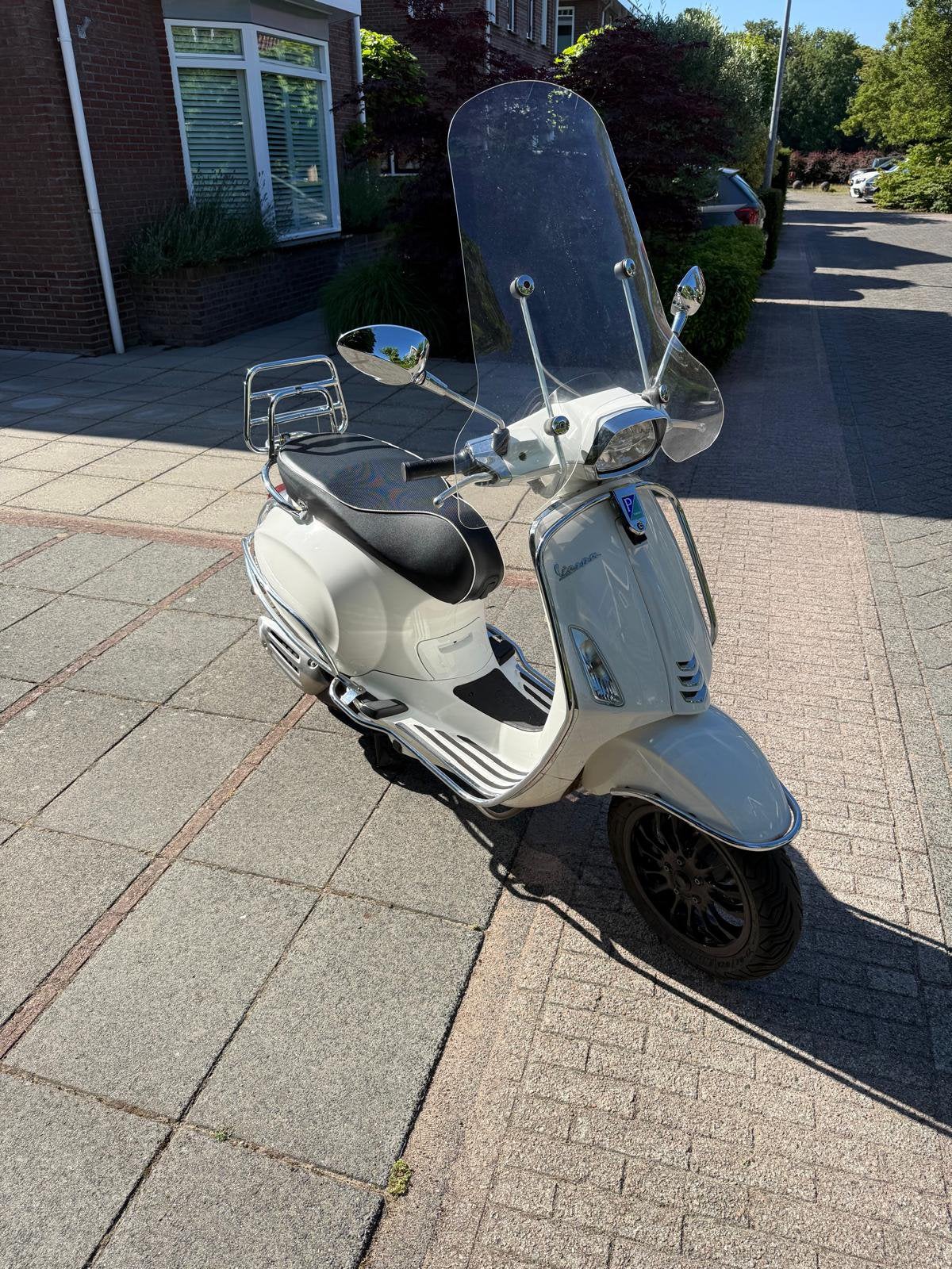 Vespa Sprint 2020 Wit 25 km/u | 7414km | incl accessoires, Ophalen, Zo goed als nieuw, Benzine, Vespa