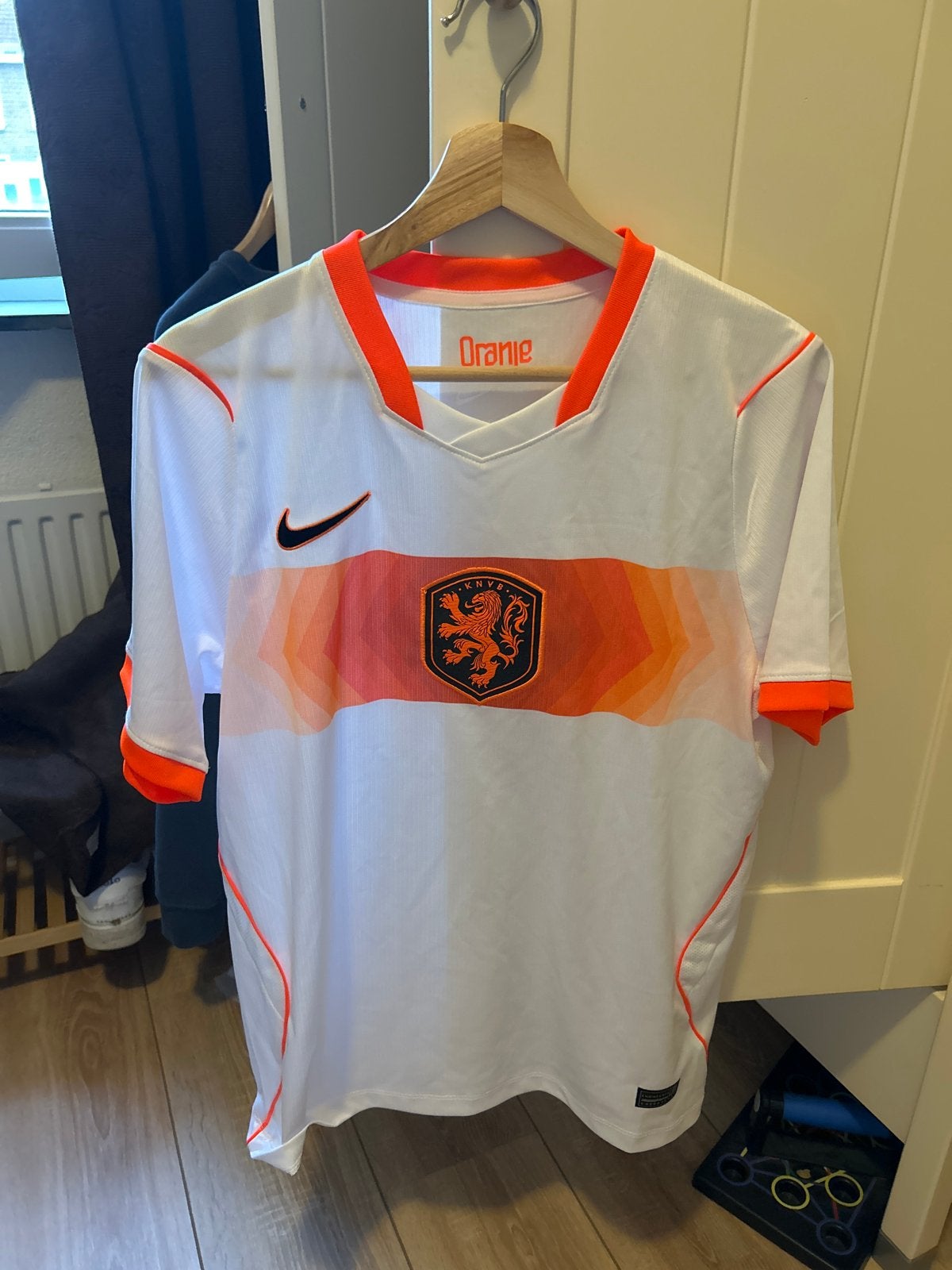 Nederlands Elftal Thuisshirt Wit Oranje Maat M, Kleding | Heren, Wit, Zo goed als nieuw, Voetbal, Verzenden