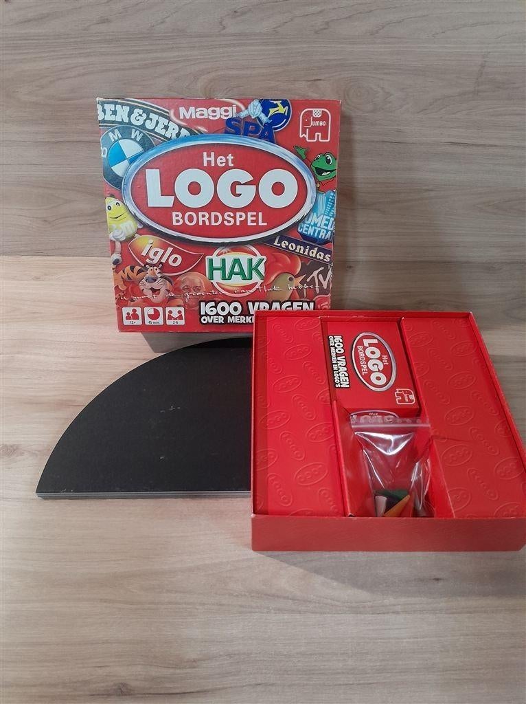 het logo bordspel - s5653, Hobby en Vrije tijd, Gezelschapsspellen | Bordspellen, Zo goed als nieuw, Ophalen of Verzenden
