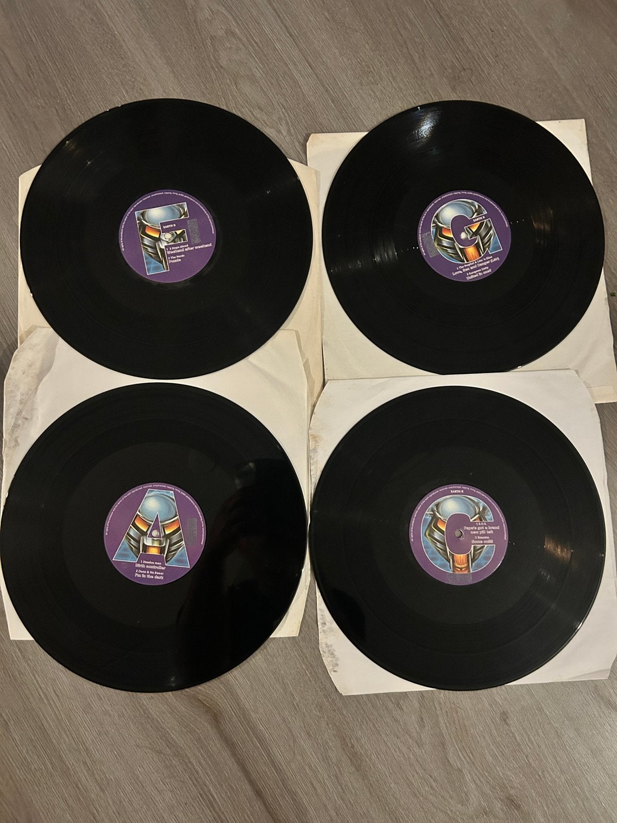 Earthquake II , 4x vinyl