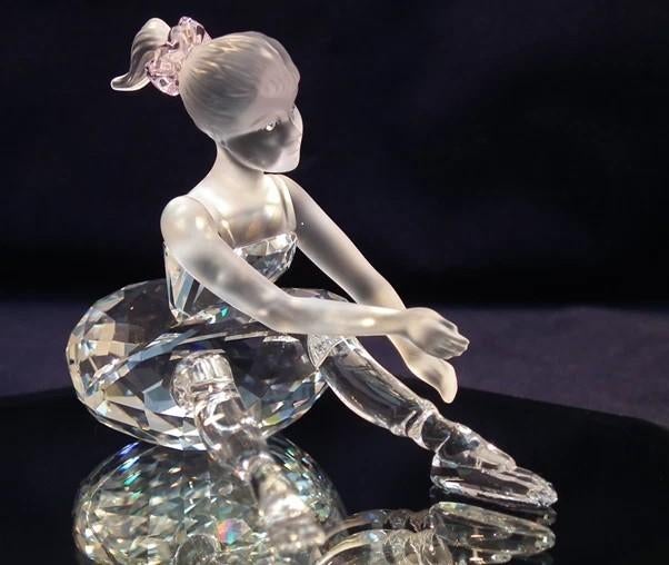 Swarovski Jonge Ballarina incl.doos & certificaat, Ophalen of Verzenden, Nieuw, Figuurtje