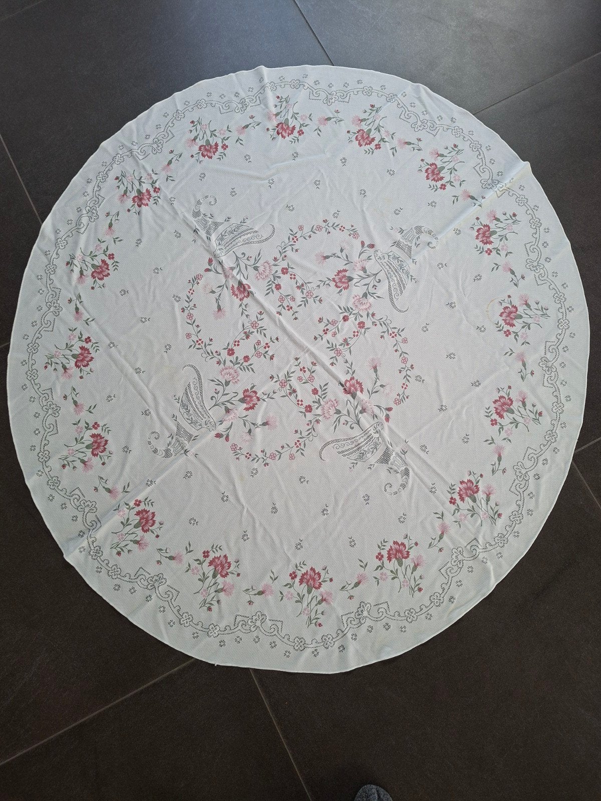 Rond wit tafelkleed met roze bloemenprint, Overige materialen, Gebruikt, Rond, Ophalen of Verzenden