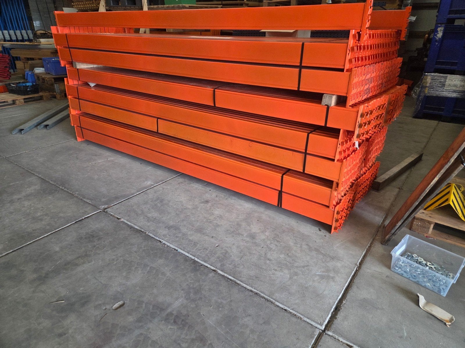 partij SLP palletstelling liggers 3600x140x50mm, Ophalen