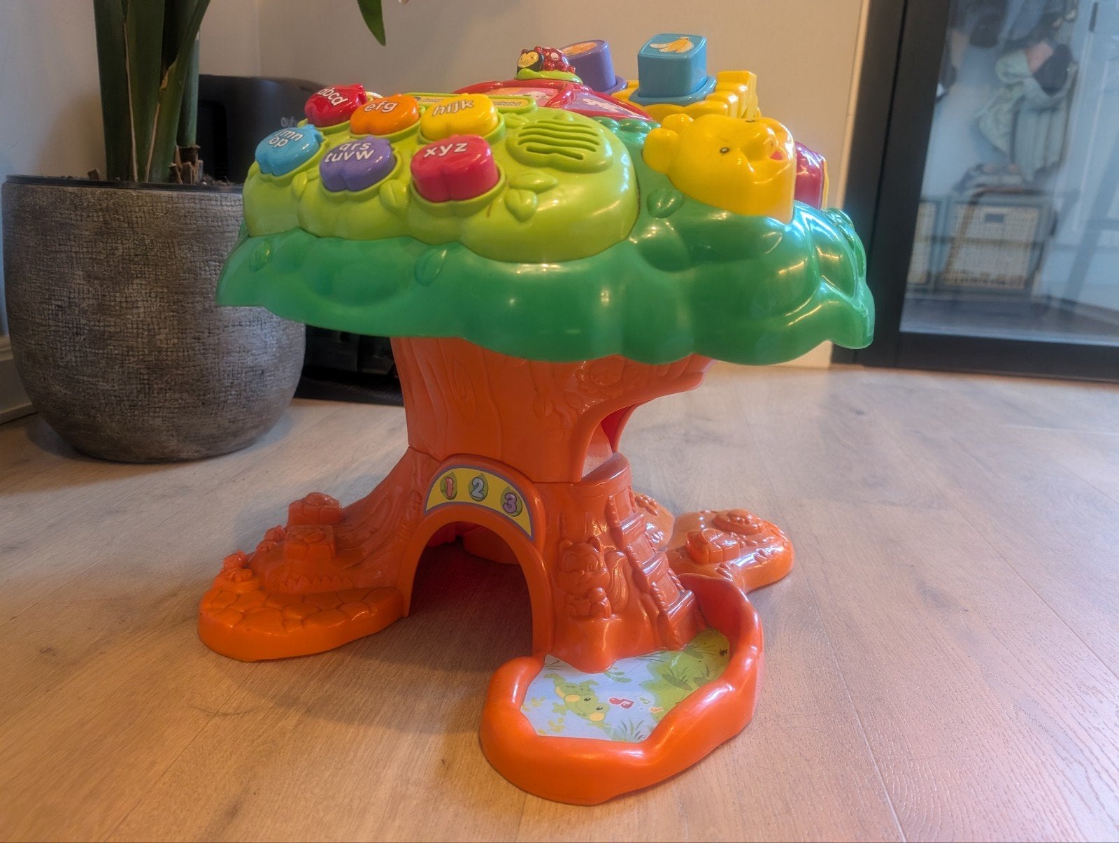 VTech Avonturenboom met muziek en vormenstoof, Kinderen en Baby's, Speelgoed | Vtech, Ophalen, Gebruikt, 6 maanden tot 2 jaar