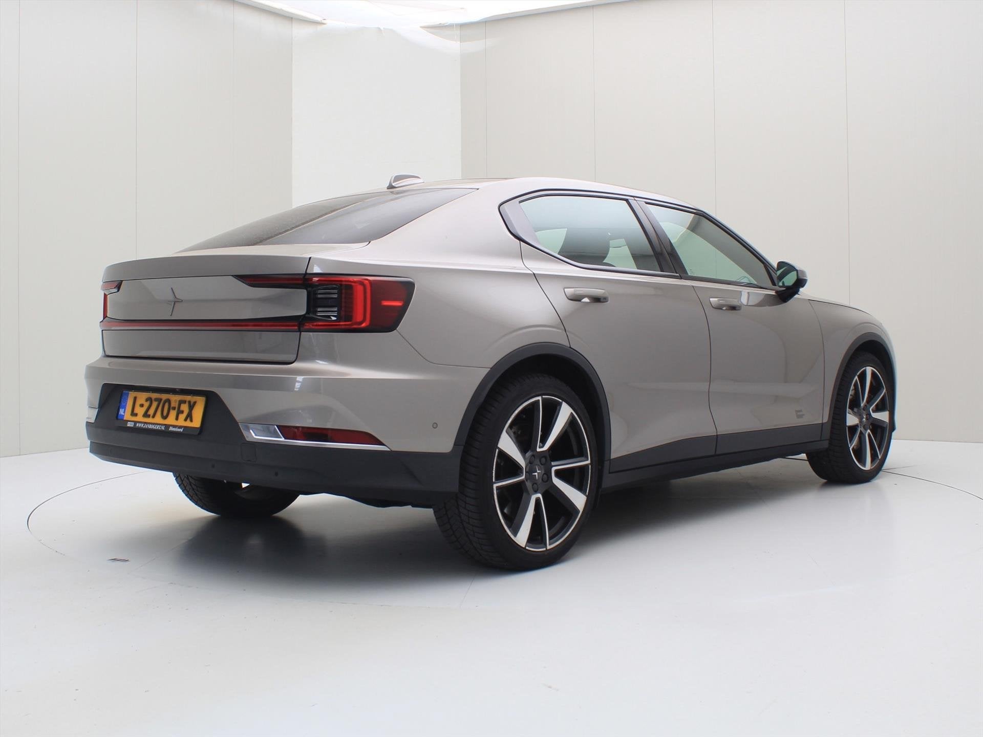 Polestar 2 Long Range Dual Motor 408PK 78kWh 92% SoH [ PILOT, Auto's, Polestar, Polestar 2, Gebruikt, Zwart, Origineel Nederlands