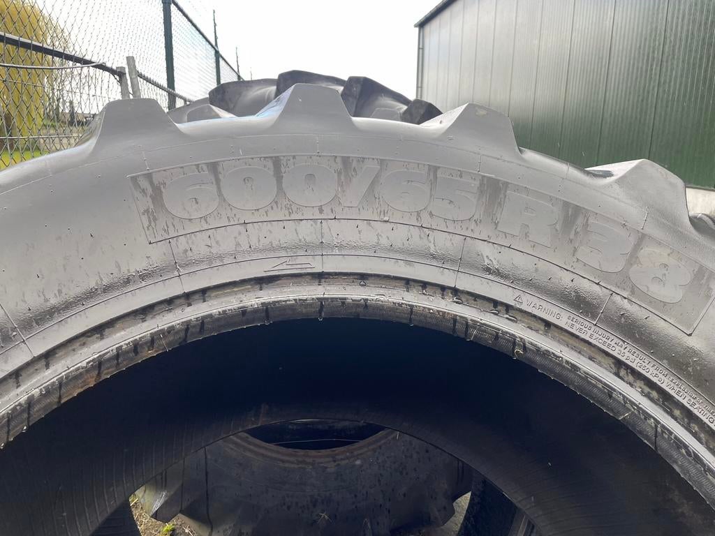 Mooie Michelin banden 38 en 34 inch, Zakelijke goederen, Agrarisch | Onderdelen | Banden, Velgen en Assen, Ophalen