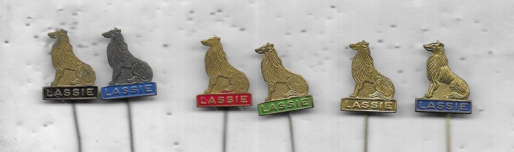 6 LASSIE COLLIE HONDEN SPELDEN 6 KLEUREN, Ophalen of Verzenden, Gebruikt, Dier of Natuur, Speldje of Pin