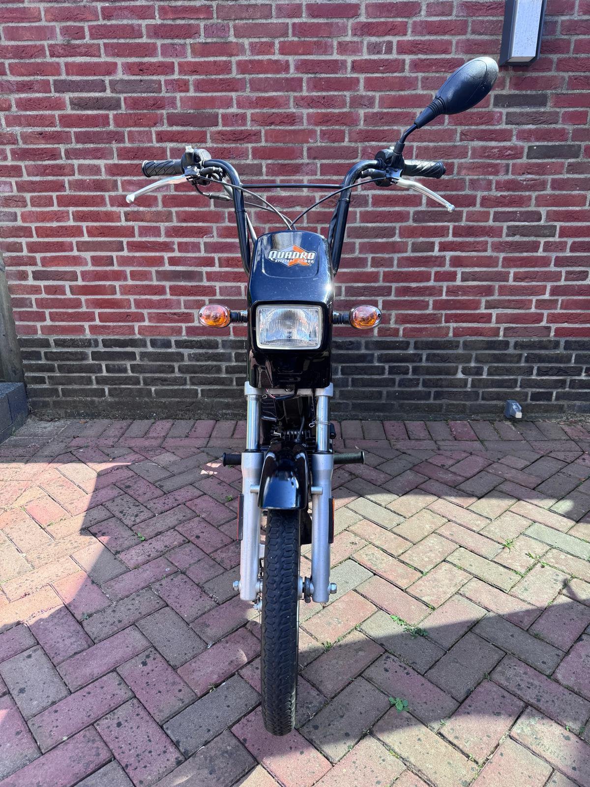 Tomos Quadro E-start 2016 – slechts 4.400 km – geel kenteken, Fietsen en Brommers, Ophalen, Zo goed als nieuw, Quadro