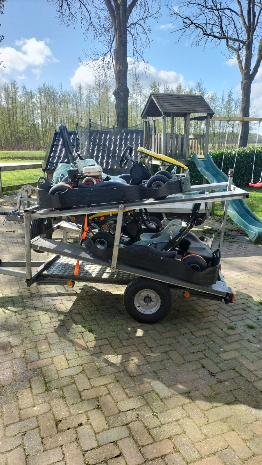 2 kinderkarts kart met aanhanger, Ophalen, Zo goed als nieuw, Kart