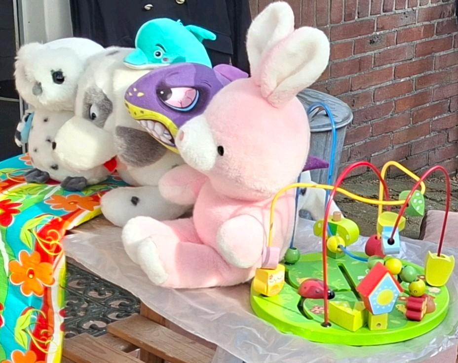 Kralendoolhof houten kralen figuren spiraal kapoentje, Ophalen, Zo goed als nieuw