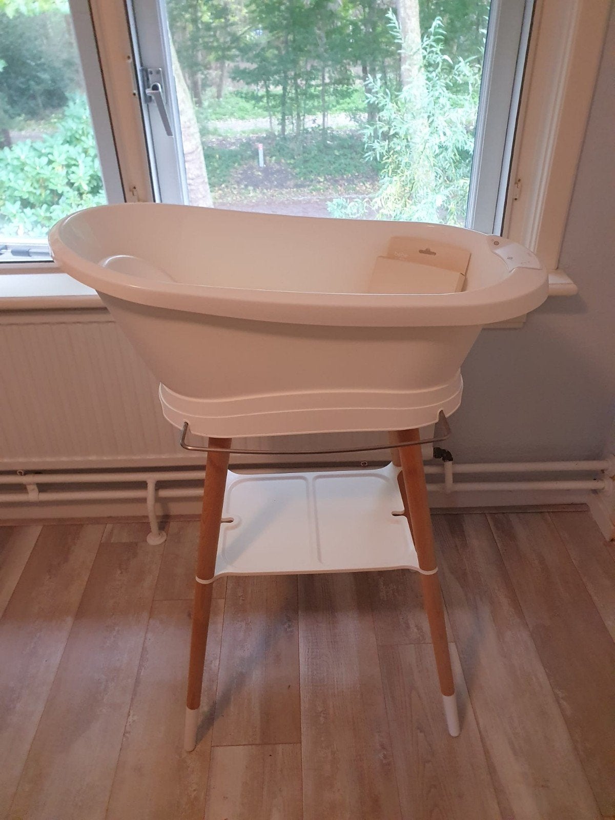 Bébé-Jou Sense Babybadje White Edition – Met inzetzitje, Kinderen en Baby's, Ophalen, Gebruikt, Badje, Bébé-jou