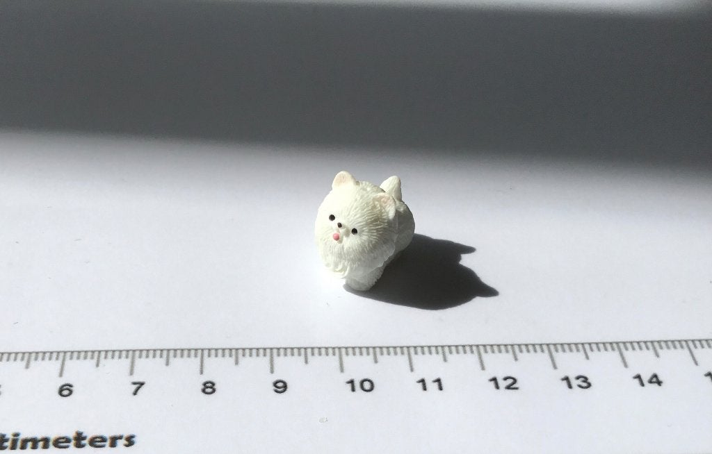 Poppenhuis miniaturen mini hondje 6, Ophalen of Verzenden, Nieuw, Poppenhuis
