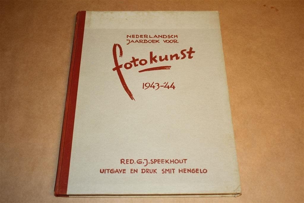 Nederlandsch jaarboek voor fotokunst 1943/44., Ophalen of Verzenden, Gelezen, Fotografen