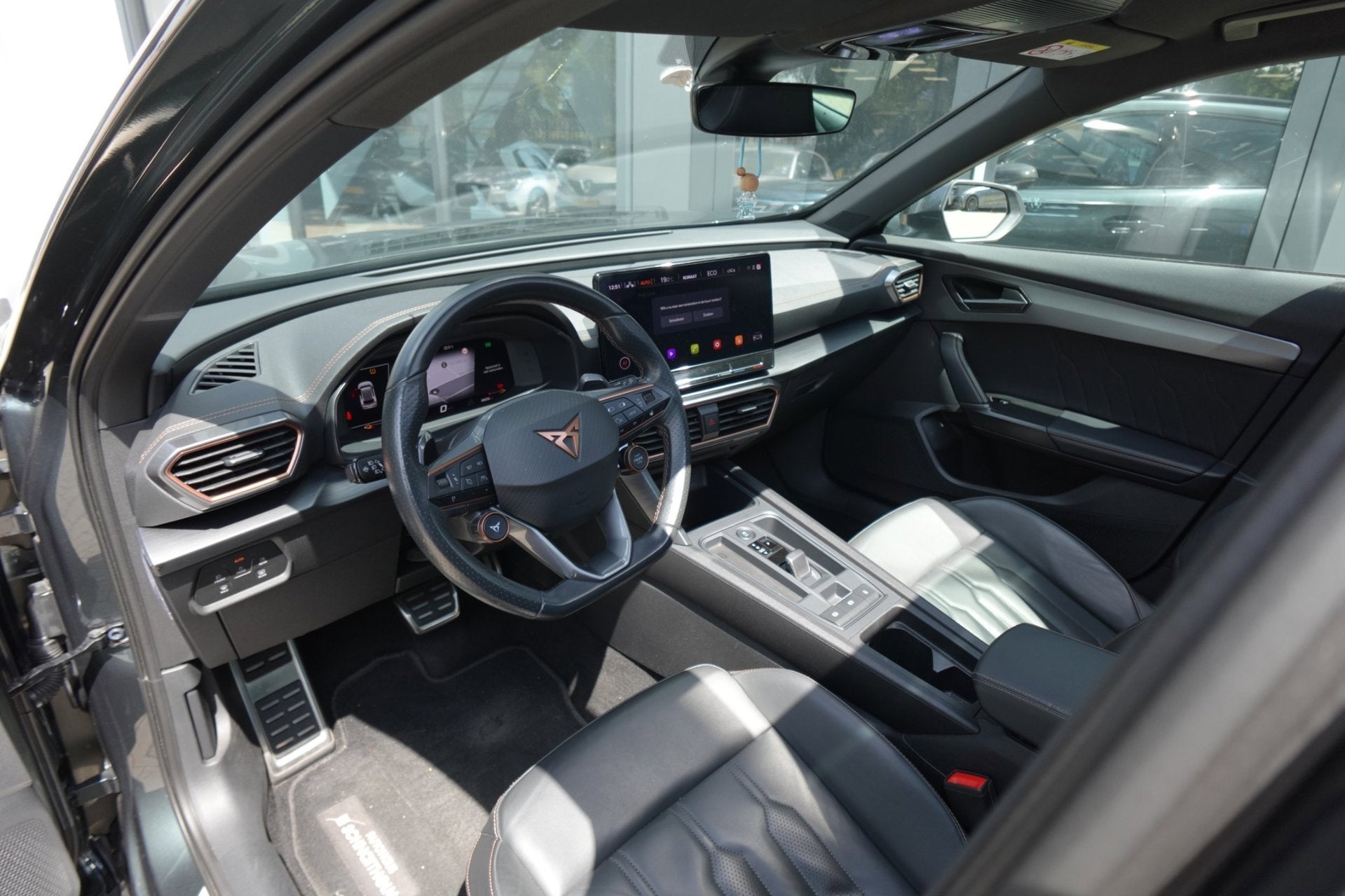 CUPRA Formentor 1.4 e-Hybrid VZ Copper Edition PANO KEYLESS, Auto's, Cupra, Gebruikt, Zwart, 4 cilinders, Hybride Elektrisch/Benzine