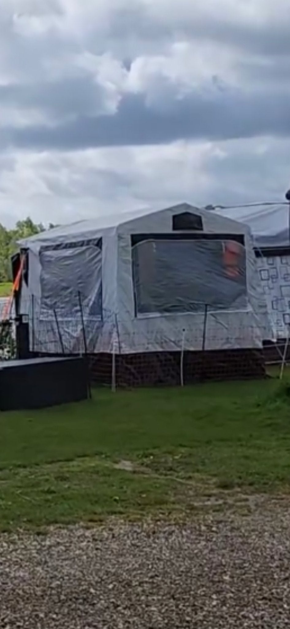 Ruime obelink schuurtent Garda 210 (zonder frame), Caravans en Kamperen, Tenten, Ophalen, Tot en met 4