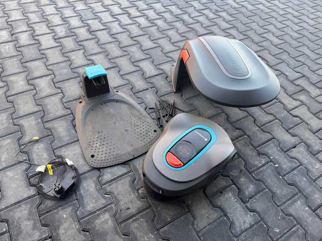 Gardena sileno minimo 250m2 via bluetooth, Tuin en Terras, Robotmaaiers, Ophalen, Gebruikt, Minder dan 20 cm