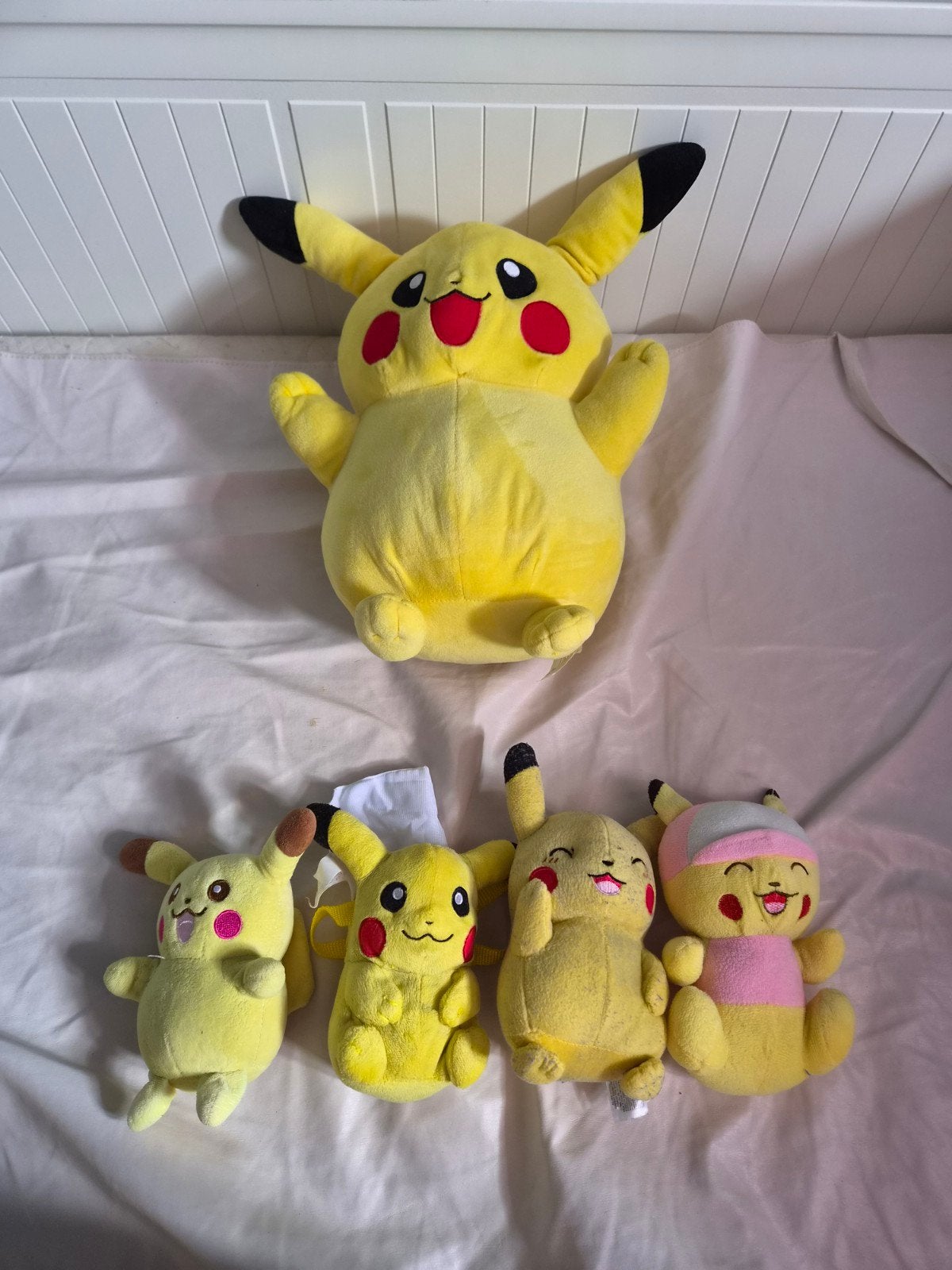complete set pokemon pikacu, Kinderen en Baby's, Speelgoed | Knuffels en Pluche, Ophalen, Zo goed als nieuw, Overige typen