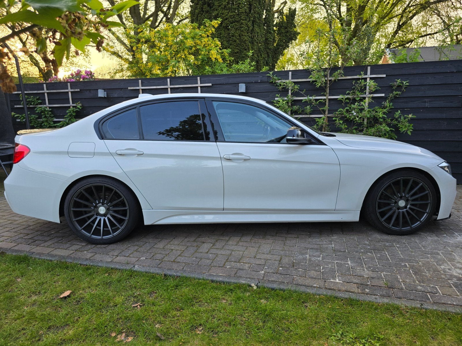 Foto 3 van BMW 3-Serie 320i M