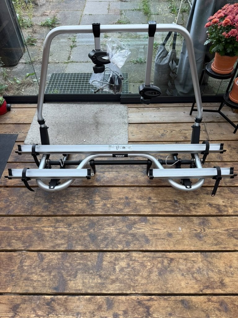 Fietsendrager Thule Caravan Superb SV 16 – zo goed als nieuw, Ophalen, 2 fietsen, Zo goed als nieuw, Fietsendrager-accessoire