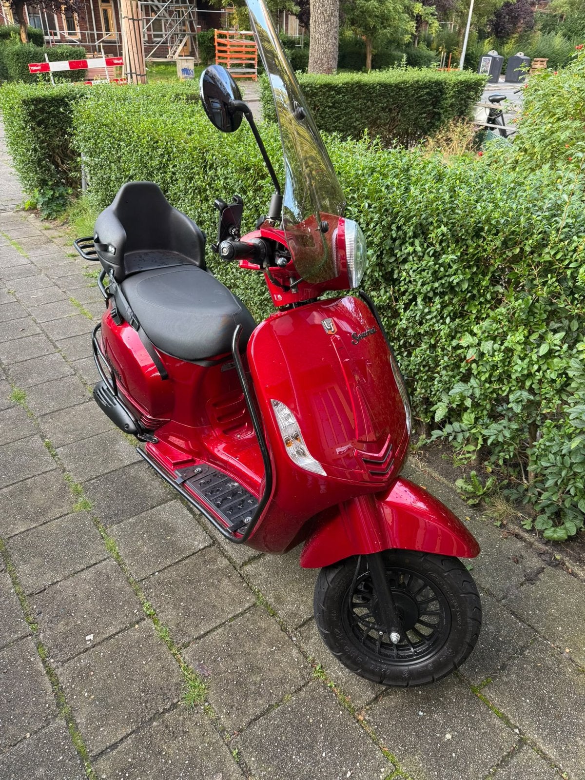 Rode La Souris scooter - Zo goed als nieuw. Blauw kenteken, Fietsen en Brommers, Ophalen, Zo goed als nieuw, Maximaal 25 km/u