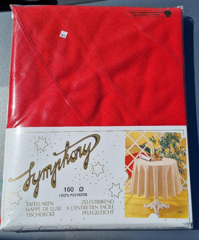 Ronde tafelkleed rood, Ophalen, Zo goed als nieuw, Rond, Binnen