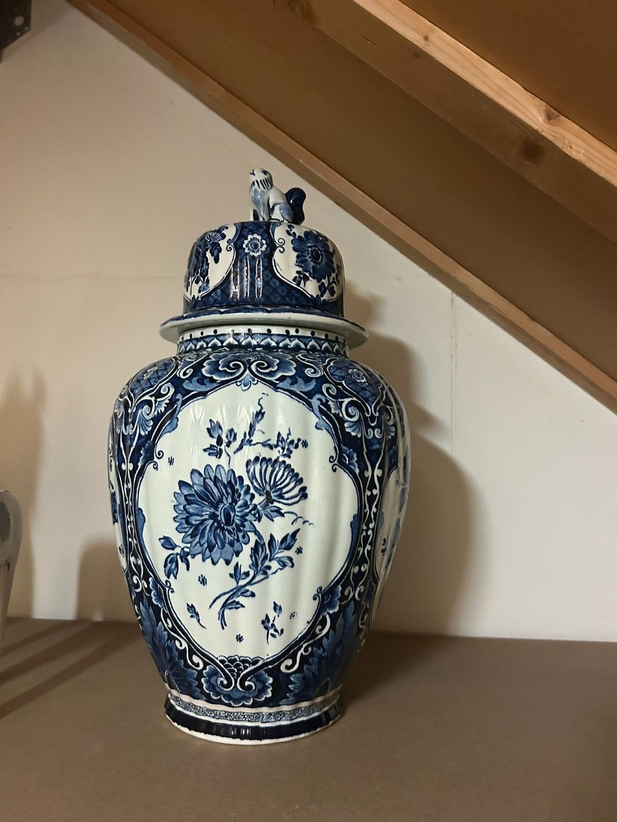 Twee Originele Grote Blauwe Vazen met Deksel, Ophalen of Verzenden