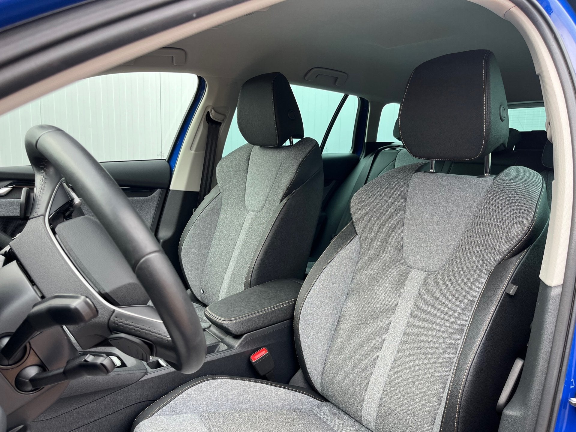 Skoda Octavia Combi 1.5 TSI MHEV Business Edition Plus | Ach, Auto's, Euro 6, 4 cilinders, Blauw, Origineel Nederlands