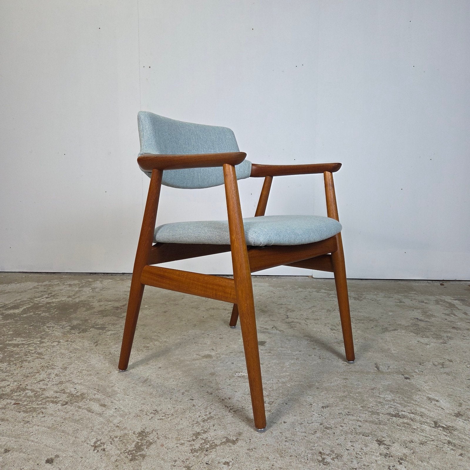 Glostrup, GM11 vintage jaren 60 Deense armstoel teak Scandi