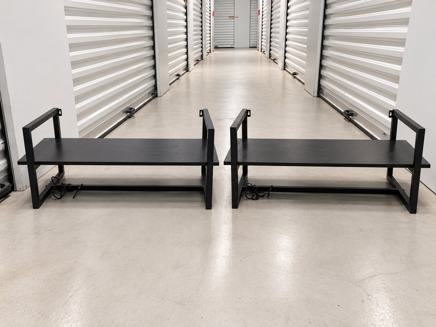 Twee mooie zwarte kapstrokrekken, Wandkapstok, Gebruikt, Ophalen of Verzenden, Minder dan 100 cm