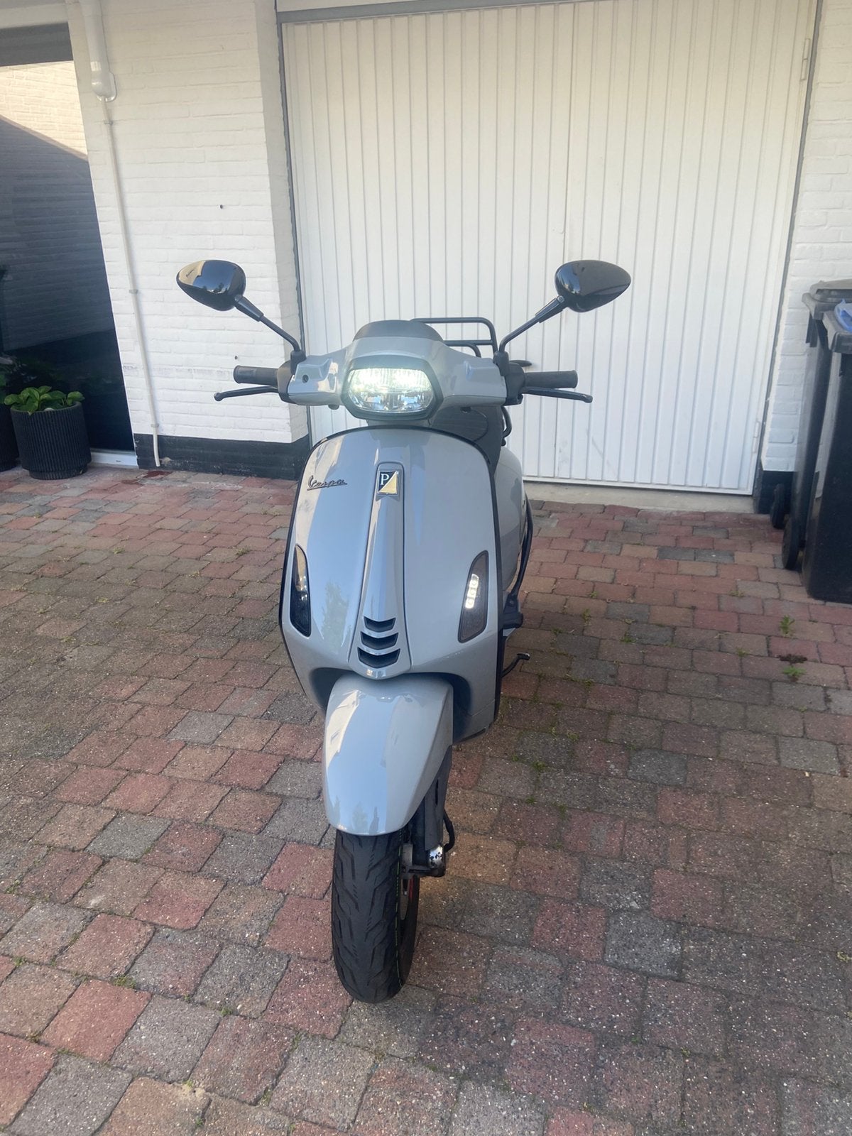 Vespa sprint 2018 iget met alarm begrenzer valbeugels, Ophalen of Verzenden, Zo goed als nieuw, Benzine, Vespa S