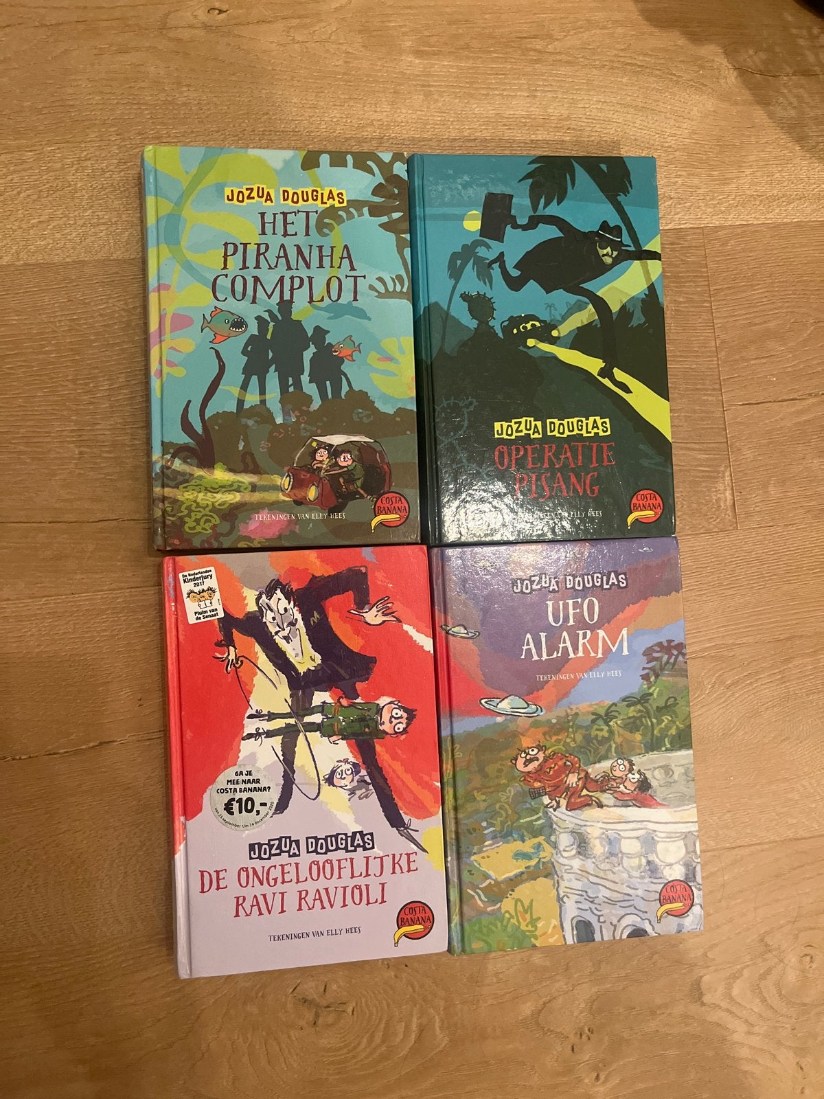 Jozua Douglas - Costa Banana serie (4 boeken), Ophalen of Verzenden, Zo goed als nieuw, Fictie