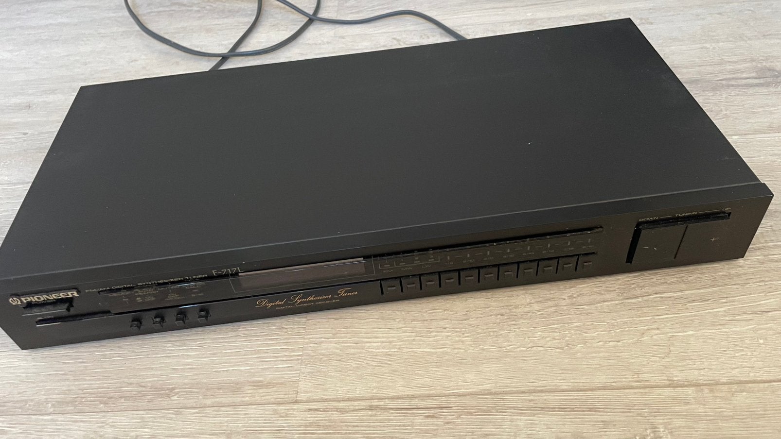 Pioneer F-717L stereotuner, Ophalen of Verzenden, Gebruikt, Minder dan 60 watt, Pioneer