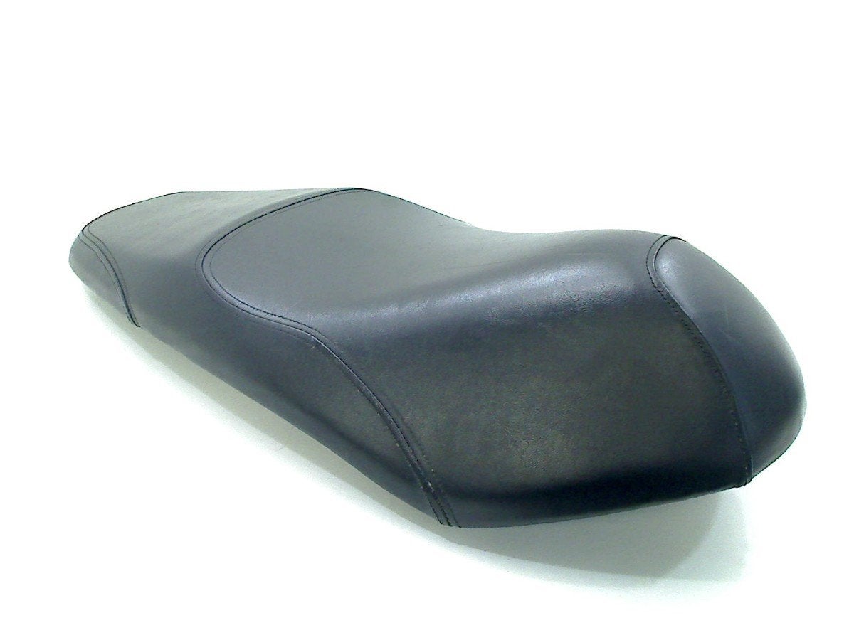 Buddyseat Sym Symphony ST 50 4T 2017-2020 (E4) 77200XRE000, Cama Motorparts, Gebruikt, Info@cama-motorparts.nl, P.J. Troelstraweg 8, MAASSLUIS 3144 CX, Zuid Holland, , Nederland