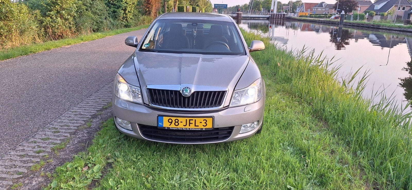 Skoda Octavia 1.4 TSI 90KW 2009 Beige, Auto's, Voorwielaandrijving, Stof, 4 cilinders, Origineel Nederlands
