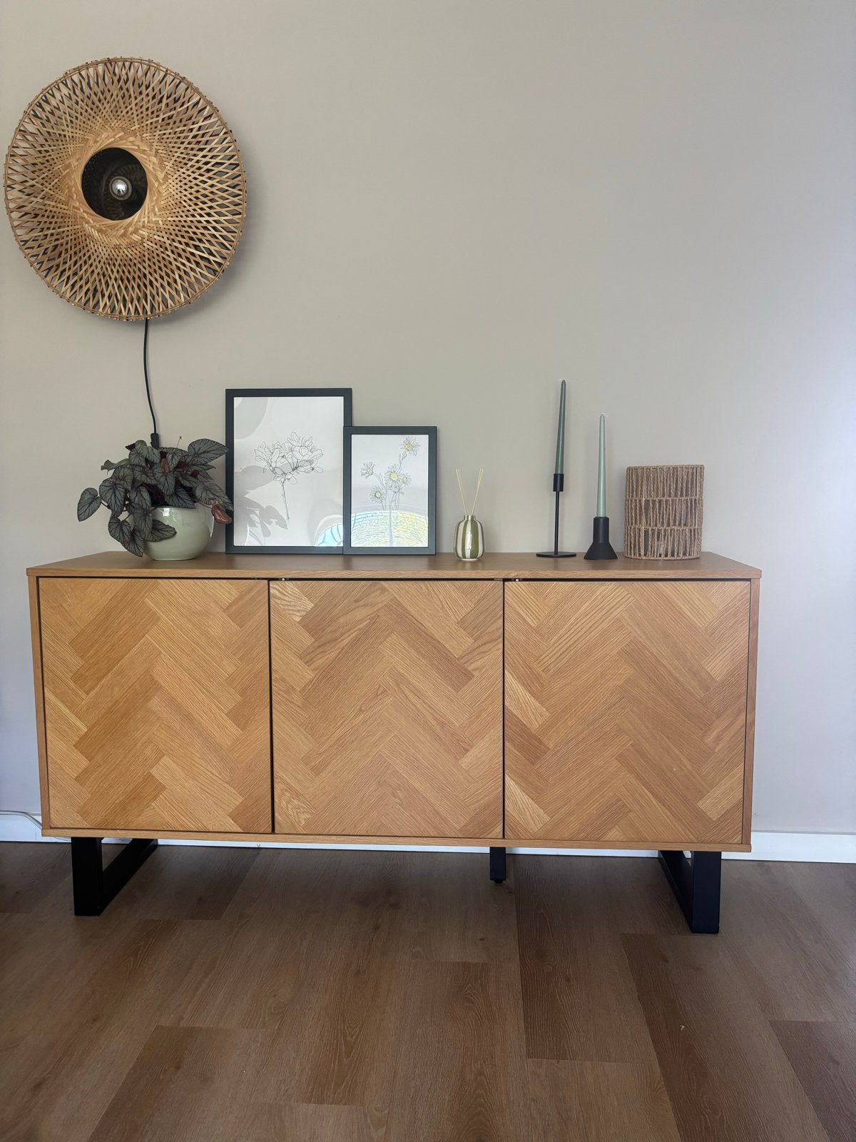 Jysk Dressoir AGERSKOV 3 deuren eiken/zwart, Ophalen, Gebruikt, 150 tot 200 cm, Eikenhout