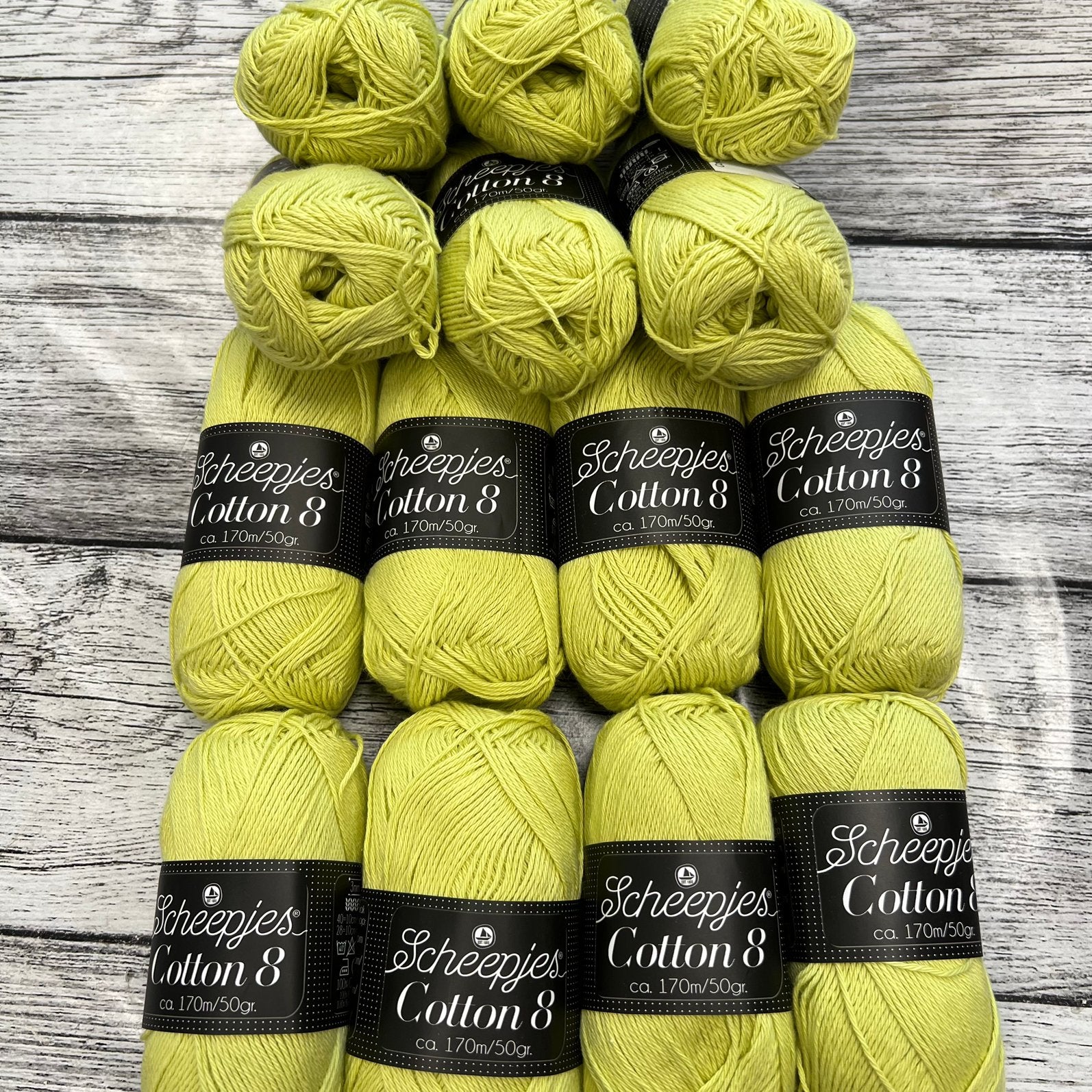 14 bollen Scheepjes Cotton8  limegroen 642, Hobby en Vrije tijd, Nieuw, Ophalen of Verzenden, Scheepjes, Wol of Garen