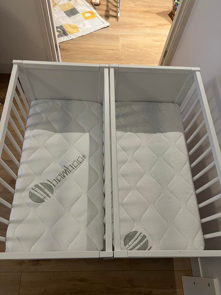 Wieg (tweeling), Ophalen, Zo goed als nieuw, Kinderwagen of Buggy