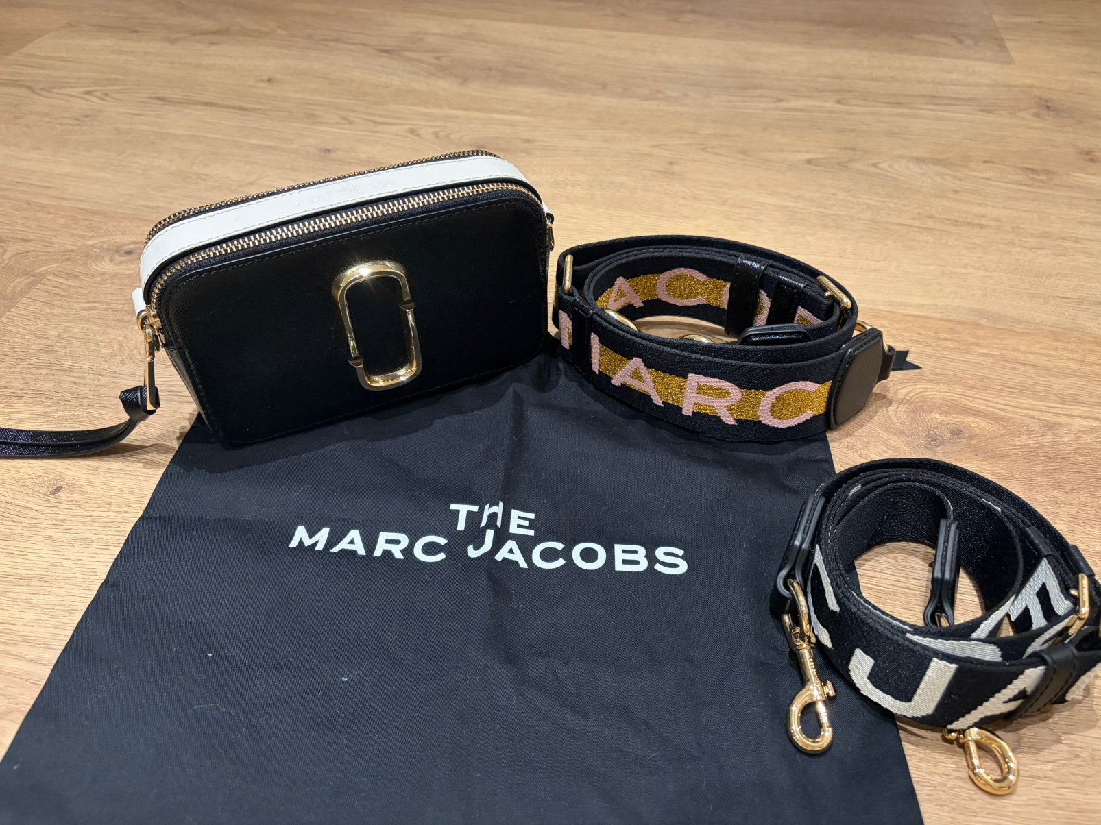 Marc Jacobs The Snapshot crossbody, Ophalen of Verzenden, Zo goed als nieuw, Zwart, Schoudertasje