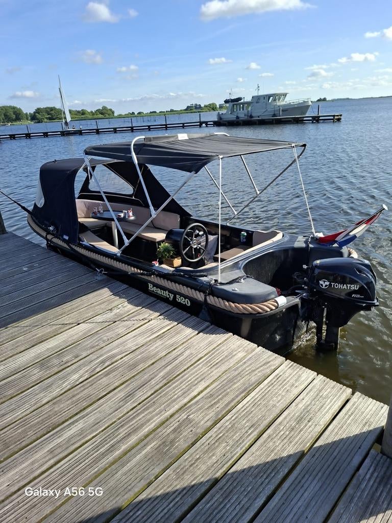 Zwarte Beauty 520 sloep, 20pk tohatsu, kantel trailer, Watersport en Boten, Sloepen, Zo goed als nieuw, 10 tot 30 pk, 3 tot 6 meter