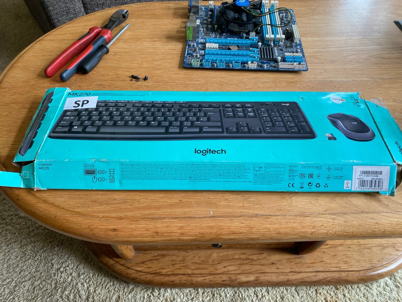 Logitech MK270 Draadloos Toetsenbord en Muis Set, Draadloze ontvanger, Nieuw, Ophalen of Verzenden, Draadloos