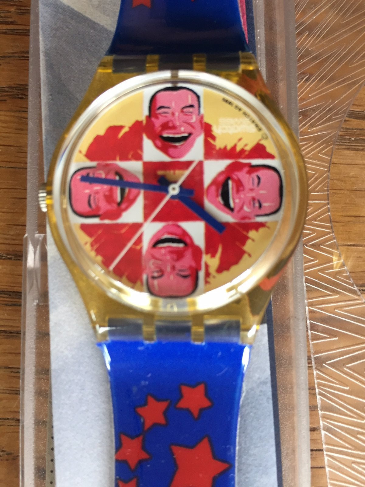 "Wild Laugh" Yue MinJun Swatch GJ117, 1996 ONGEDRAGEN, Kunststof, Polshorloge, Swatch, Nieuw
