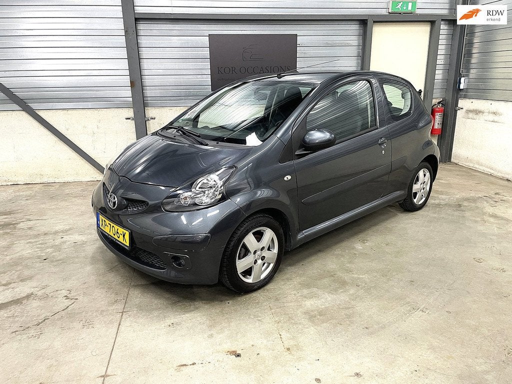 Toyota Aygo 1.0-12V Sport AIRCO APK goed onderhouden, Voorwielaandrijving, Elektrische ramen, Stof, Gebruikt