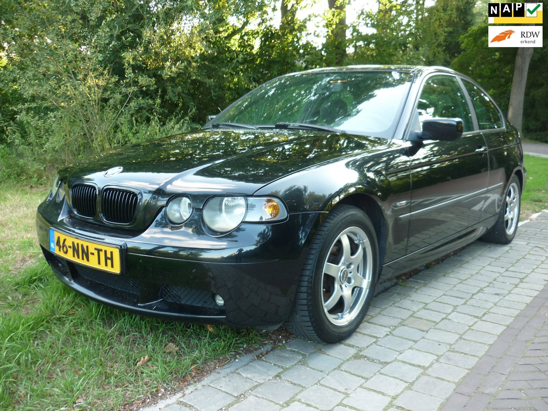 BMW 3-serie Compact 316ti M pakket, Auto's, BMW, 4 cilinders, Zwart, Handgeschakeld, Grijs