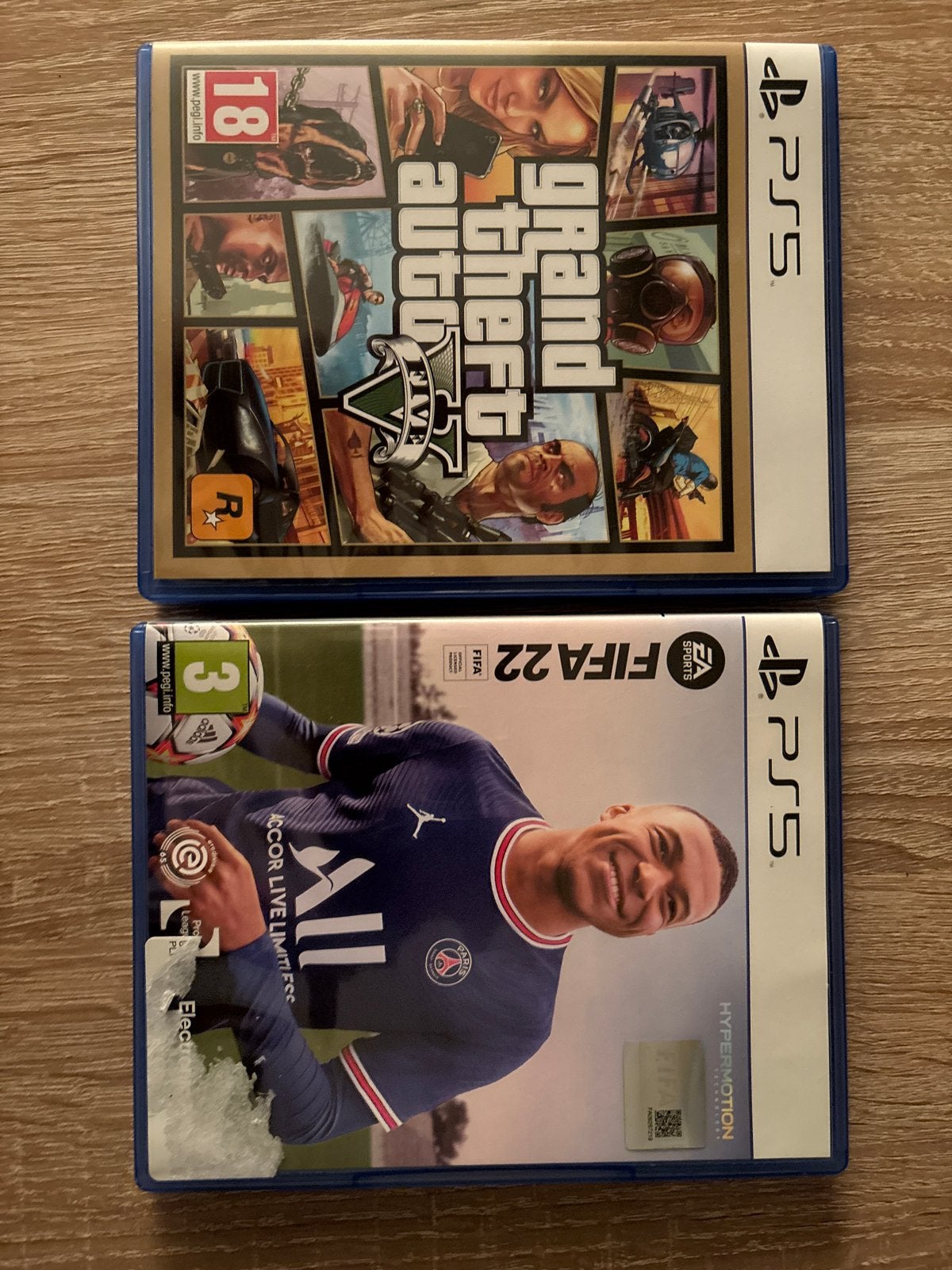Grand Theft Auto V & FIFA 22 PS5 Games, Avontuur en Actie, Online, Vanaf 18 jaar, 1 speler