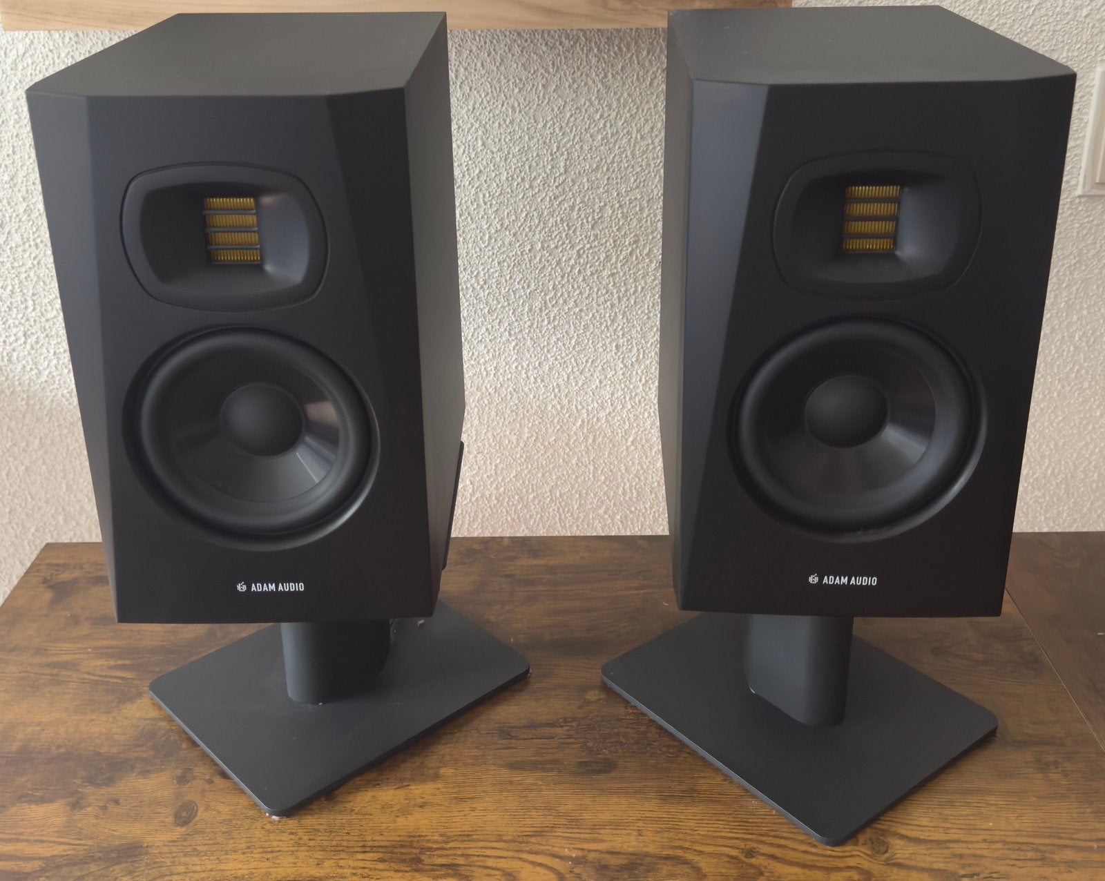 Adam Audio T5V Studio Monitoren Set Met Standaard Te Koop!!!, Audio, Tv en Foto, Luidsprekers, Ophalen, Zo goed als nieuw, Studiomonitor