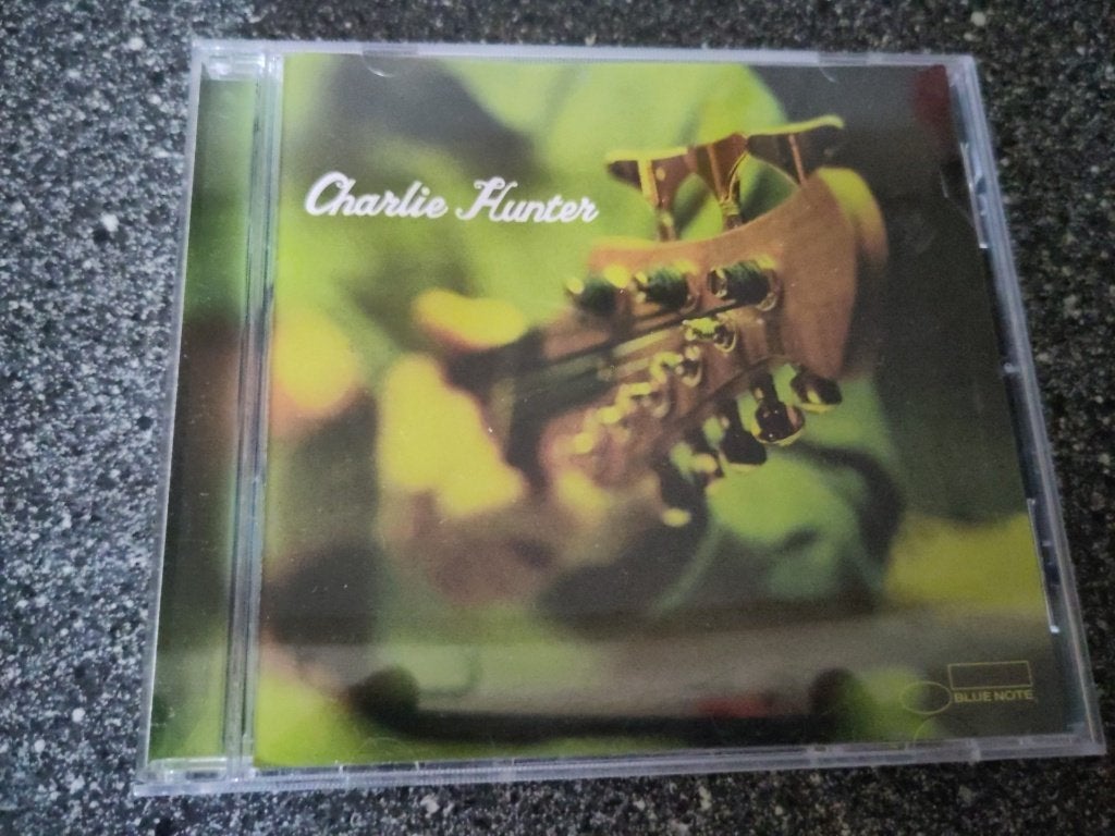 CD CHARLIE HUNTER - CHARLIE HUNTER, Ophalen of Verzenden, Gebruikt, Jazz