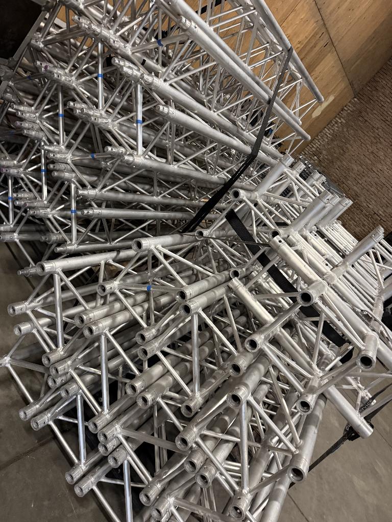 Partij Sixty82 / S82 truss, Muziek en Instrumenten, Ophalen, Overige typen, Office@switchrental.nl, Zo goed als nieuw