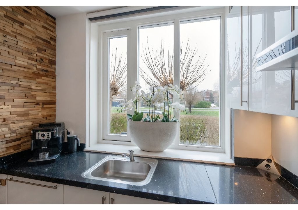 White High-Gloss Kitchen with Granite Worktop, Ophalen, Wit, Hoekkeuken, Graniet of Steen